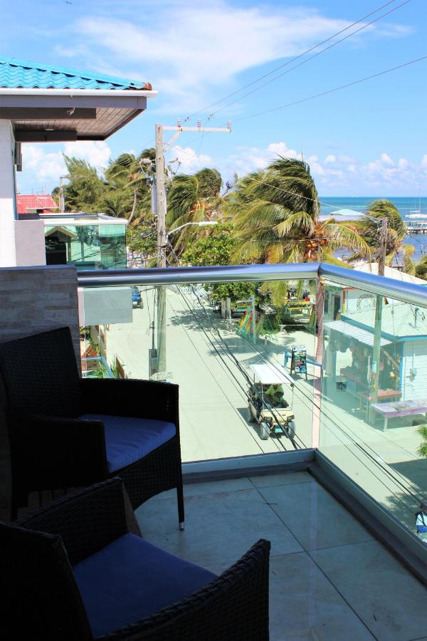 Barefoot Caye Caulker Hotel Экстерьер фото